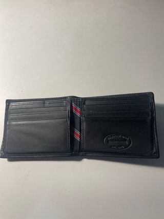 Billetera Tommy Hilfiger Negra