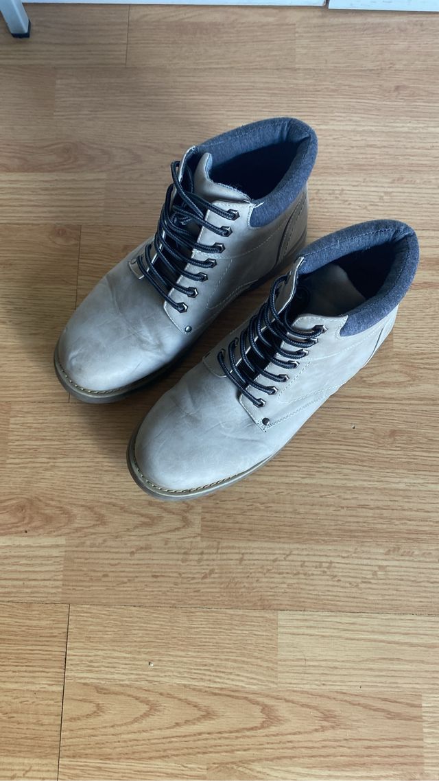 Botas grises Talla 45