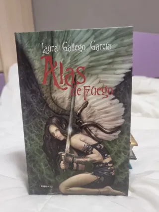 Alas de Fuego (Spanish Edition)