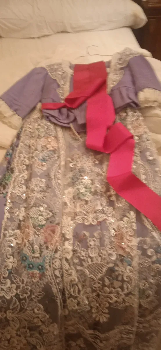 Traje de Fallera Talla 38 Nuevo