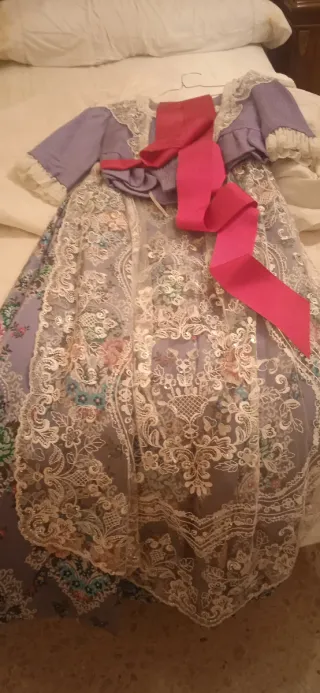 Traje de Fallera Talla 38 Nuevo