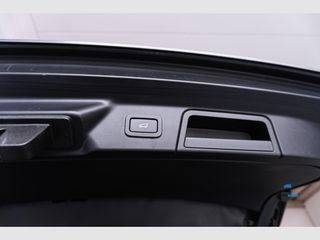 Land Rover Range Rover Velar 2.0D D240 R-Dynamic 4WD Auto