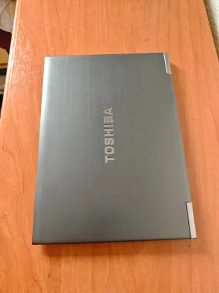 Portátil Toshiba I7 SSD 512GB 12GB