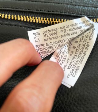 Bolso Cartera Zara Negro con Cadena Dorada