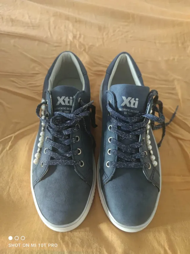 Zapatillas Xti Azul Marino con Perlas