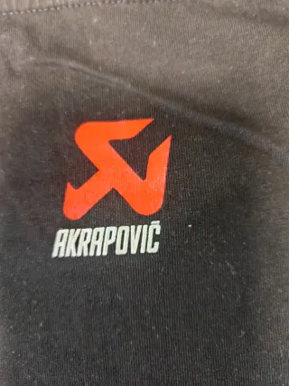 Camiseta Akrapovic Negra