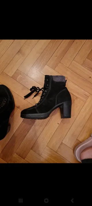 Stivaletti camoscio tacco n. 38