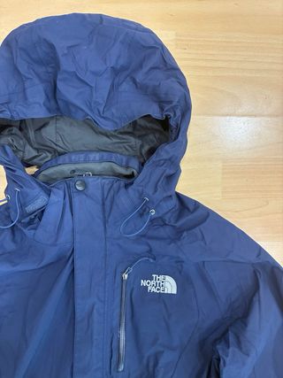 Chaqueta The North Face HyVent Azul