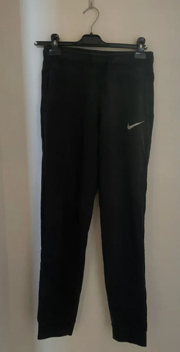 Pantaloni Nike neri ragazzo 14 anni