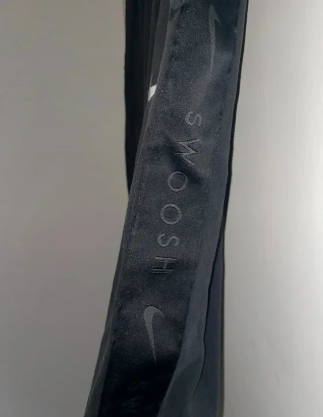 Pantaloni Nike neri ragazzo 14 anni