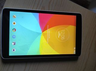Tablet LG Pad 8 V-490 Negra y Blanca