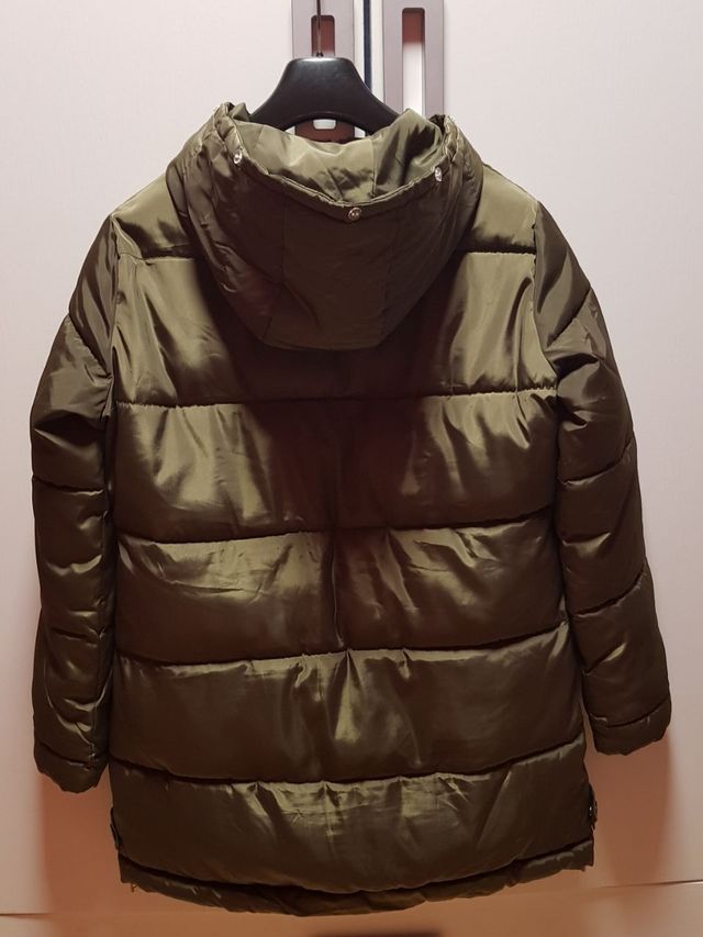 Abrigo acolchado nuevo