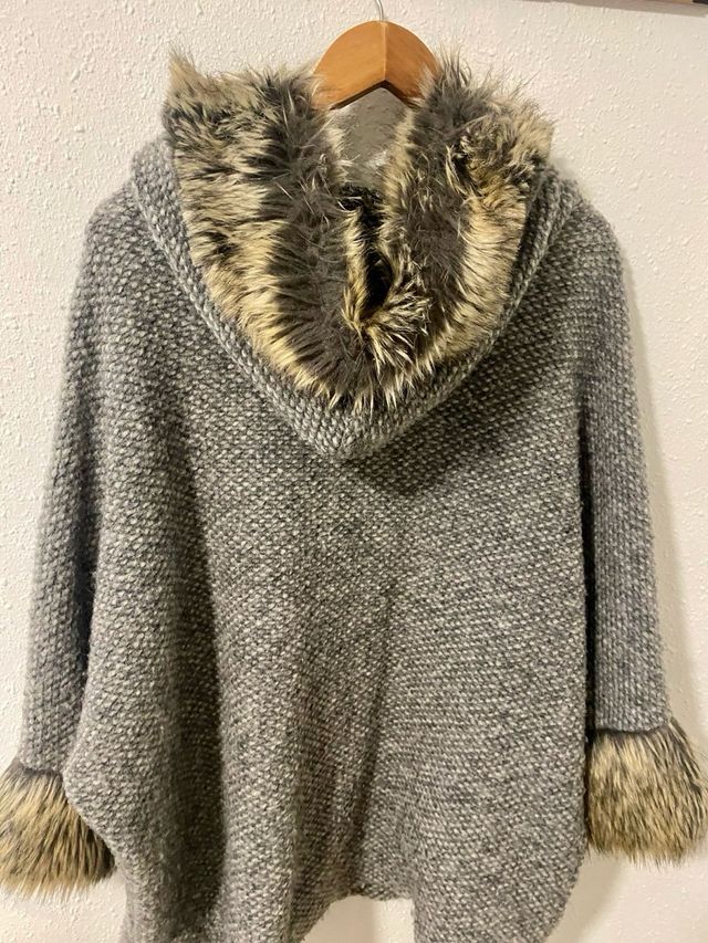 Giacchetta in lana grigia con pelo