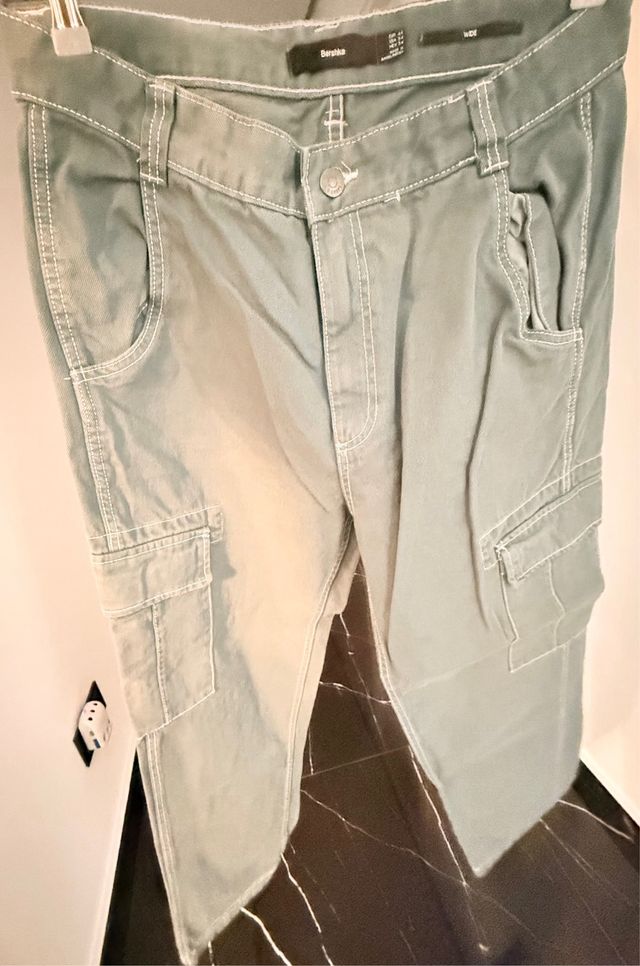 Vaqueros cargo Bershka chico talla 44