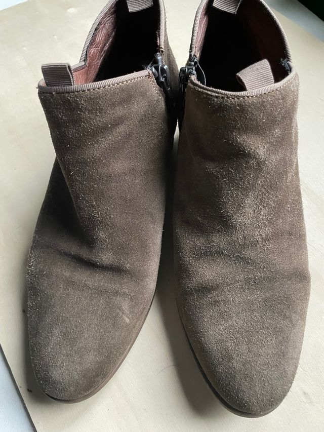 Botins de napa marrom tamanho 36