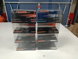 Caja expositora urna Scaleauto a estrenar