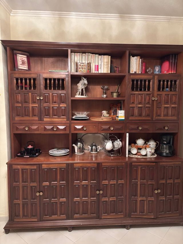 Mueble comedor madera