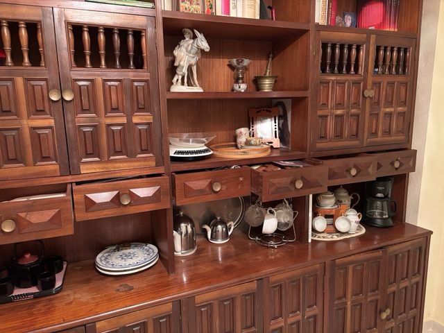 Mueble comedor madera