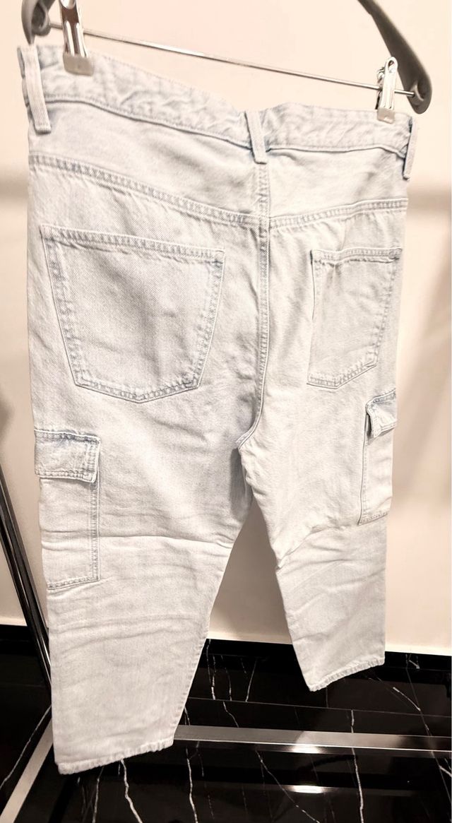 Vaqueros Cargo Bershka Azul Clarito Talla L