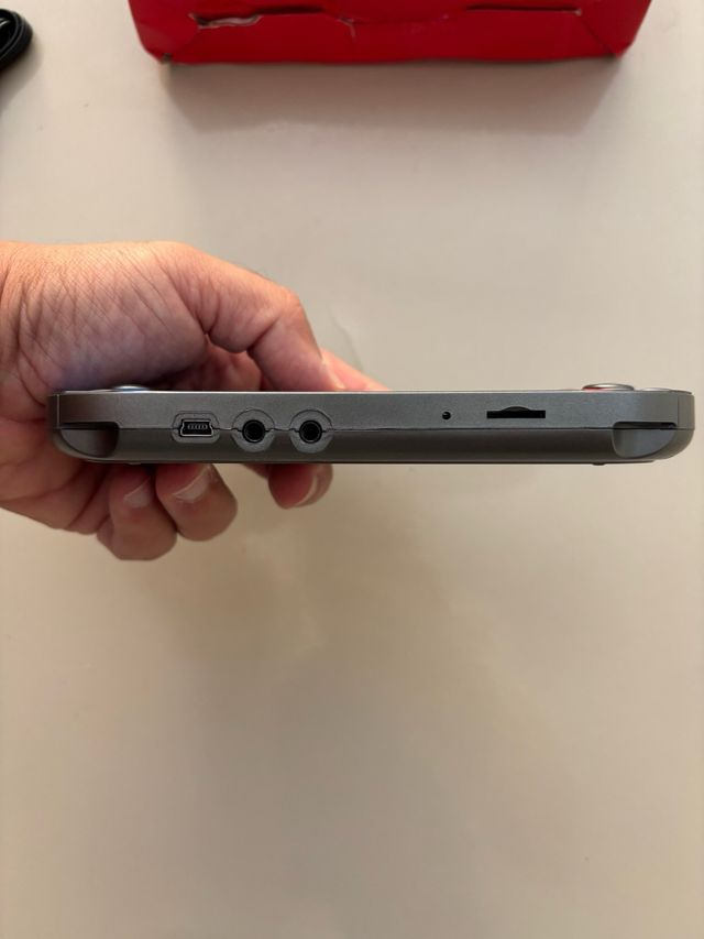 Consola Portátil MP5 X7 Retro 4.3