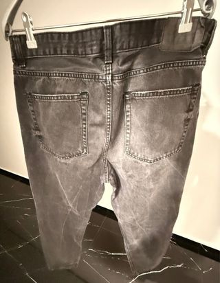 Vaqueros Bershka grises talla L