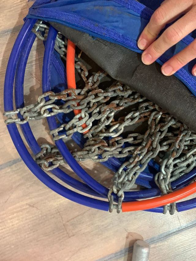 Cadenas de nieve KRWELL 4x4 con funda usadas