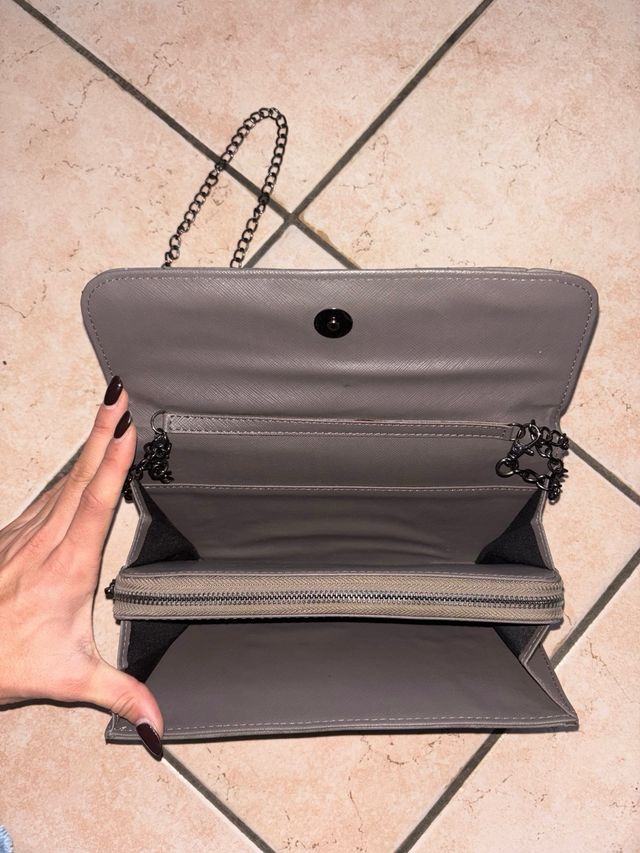 Borsa tracolla con portafoglio integrato grigia