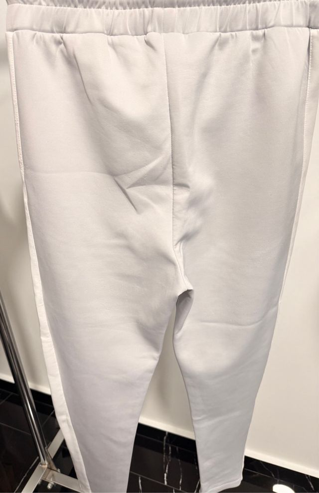 Pantalón chándal gris talla S siksilk