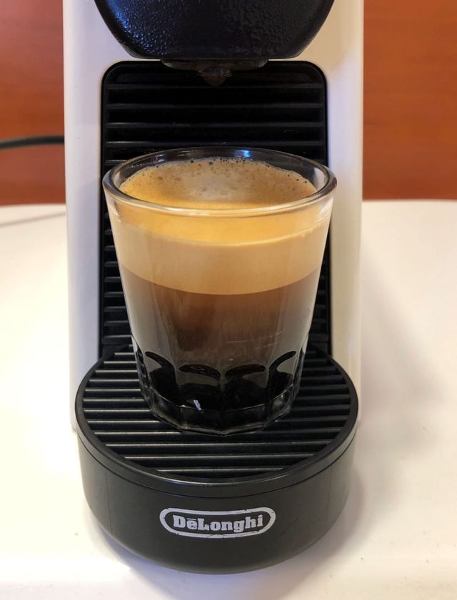 Cafetera Nespresso DeLonghi