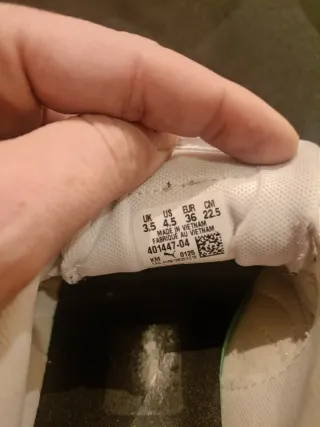 Zapatillas Puma Blancas y Negras Talla 36