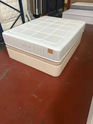 Canapé Beige y Colchón Flex Tribeca 150x190