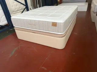 Canapé Beige y Colchón Flex Tribeca 150x190