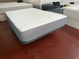 Base tapizada y colchón Cosmos 135x190