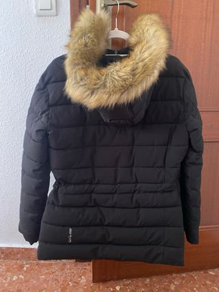 Abrigo Canadian Peak Negro Talla M