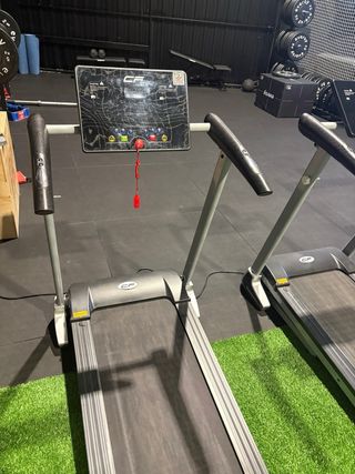 Cinta de Correr Inteligente Clover Fitness A8