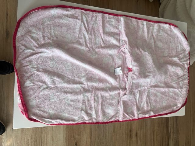 Poncho de baño infantil fresas