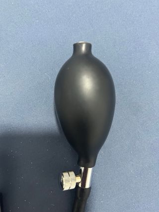 Esfigmomanómetro CORISAN