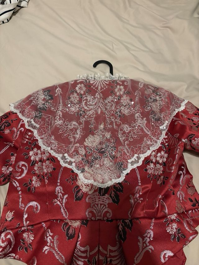 Manteletas fallera blancas con lentejuelas plata