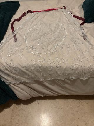 Manteletas fallera blancas con lentejuelas plata