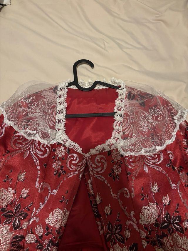 Manteletas fallera blancas con lentejuelas plata