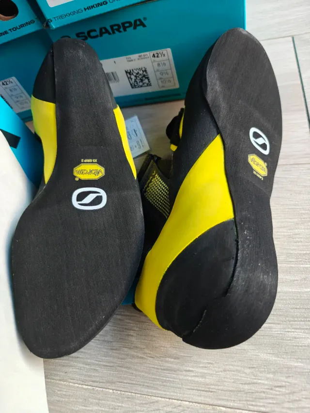 Pies de gato Scarpa Arpia V tallas