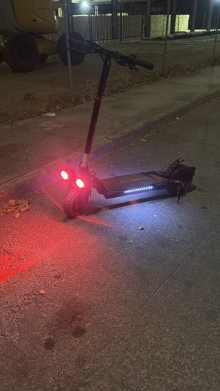 Patinete Eléctrico UrbanGlide tiene dos motomotore