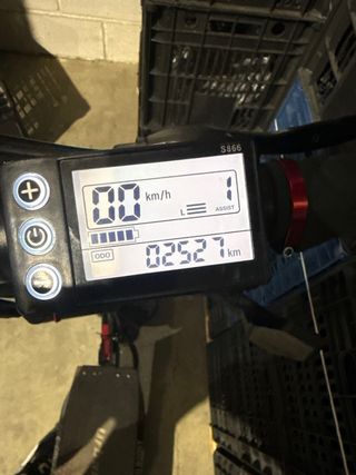 Patinete Eléctrico UrbanGlide tiene dos motomotore