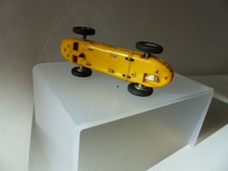 RARO FERRARI AMARILLO WRENN 152 - SCALEXTRIC
