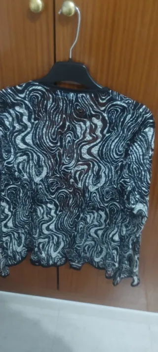 Conjunto VITO fiesta elegante top y cárdigan