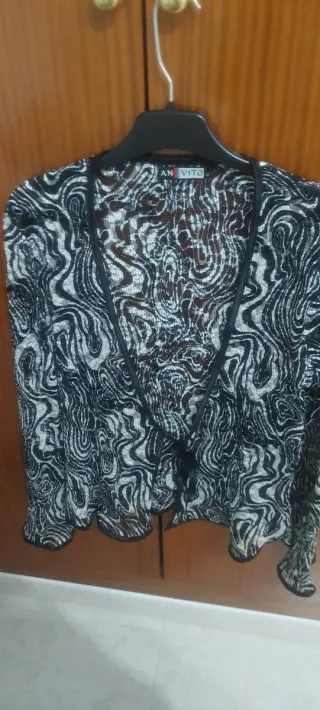 Conjunto VITO fiesta elegante top y cárdigan