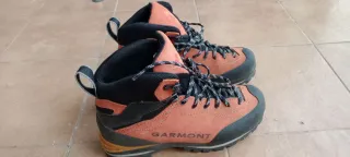 Botas semirrigidas de mujer cramponables