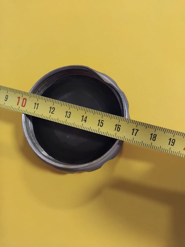 Tapón depósito coche antiguo