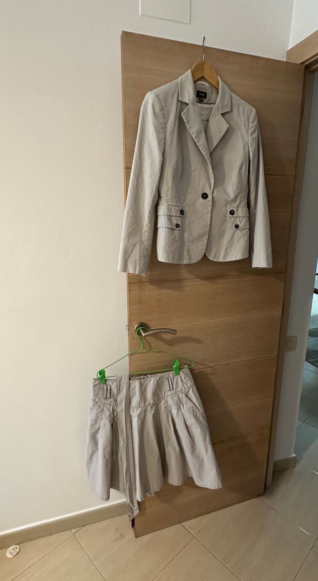 Traje de chaqueta y falda Mexx