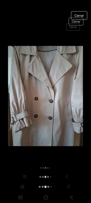 Gabardina beige con cinturón